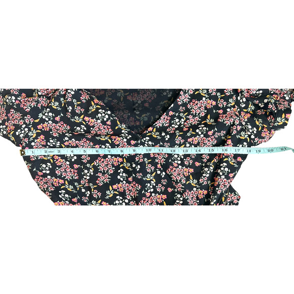 LOFT Black Floral Wrap Short Sleeve Romper Womens Size 4 - Picture 5 of 10